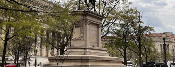 United States Navy Memorial is one of DCWEEK Venues.