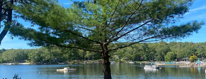 Woodloch Pines Resort is one of Delaware River Adventure Ideas.