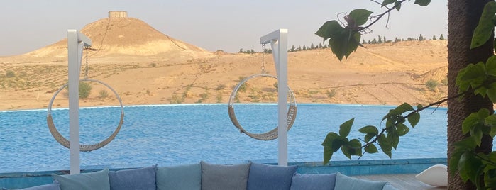 Mashraf Al-reem Resort is one of Äbdulaziz ✈️🧑‍💻’s Liked Places.