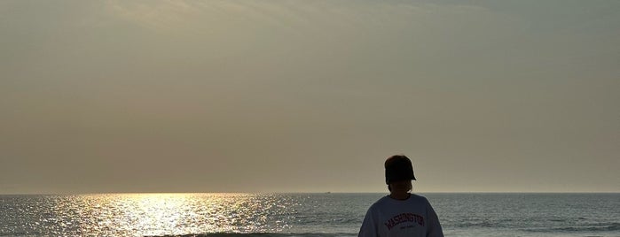 Ggotji Beach is one of สถานที่ที่ 블루씨 ถูกใจ.