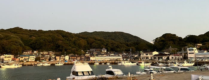 唐泊漁港 is one of クルージングの記録.