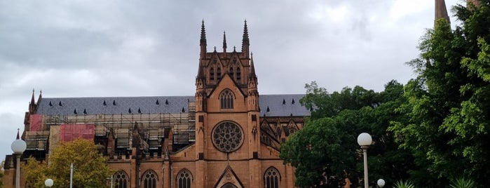 St Mary's Cathedral is one of AU-Syd-Touristy.