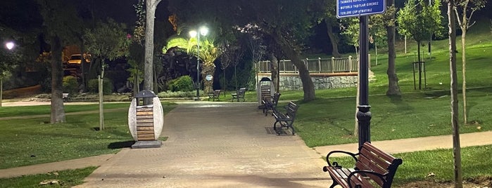 Kısıklı Meydanı is one of Favorite Outdoors & Recreation.