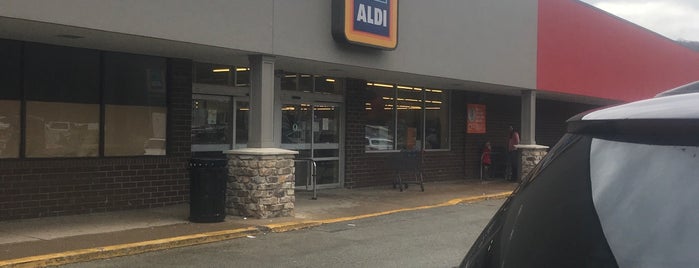 ALDI is one of Orte, die Don (wilytongue) gefallen.