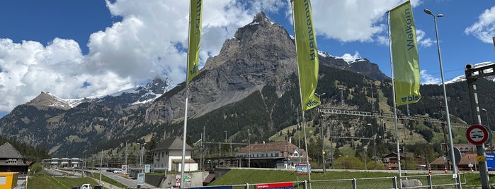 BLS Autoverlad Kandersteg-Goppenstein is one of Zermatt.