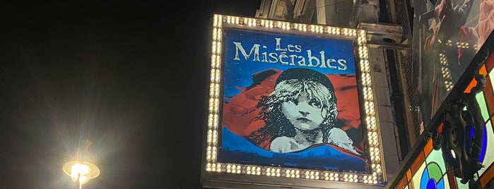 Les Miserables Show is one of Claudio : понравившиеся места.