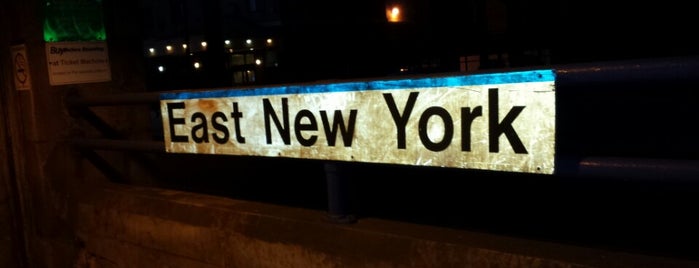 LIRR - East New York Station is one of สถานที่ที่ Diana ถูกใจ.