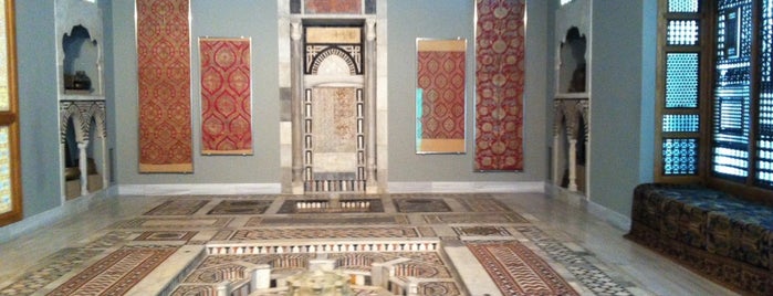 Museum of Islamic Art is one of Orte, die Carl gefallen.
