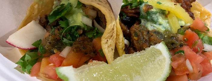 Los Tacos No. 1 is one of Kimmieさんのお気に入りスポット.