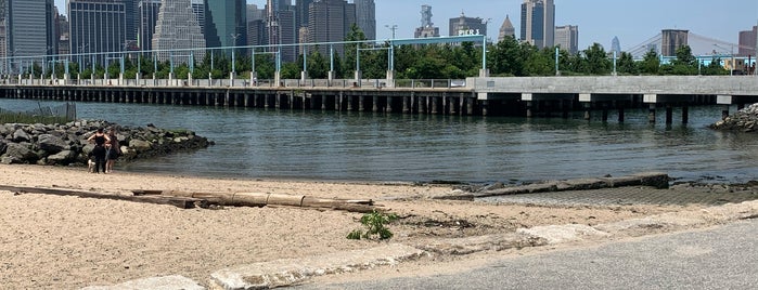 Brooklyn Bridge Park - Pier 3 is one of Posti che sono piaciuti a Kimmie.