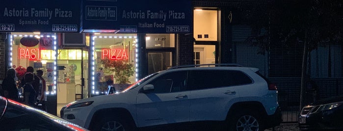 Astoria Park Pizzeria is one of Tempat yang Disimpan Kimmie.