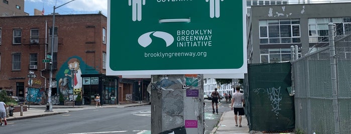 Brooklyn Greenway Bicycle Path is one of Kimmie’s Liked Places.