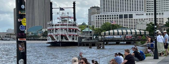 New Orleans Riverfront is one of Kimmie'nin Beğendiği Mekanlar.