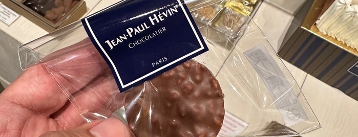 Jean-Paul Hévin is one of Top Pastry Shops in Paris.