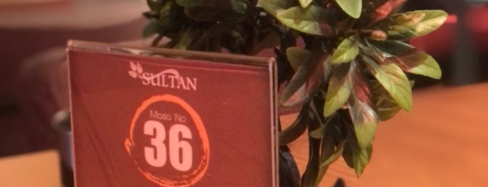 Sultan Pastane & Cafe is one of gittim.