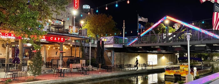 Tipsy Tiki Dockside is one of Oklahoma City Bars.