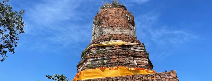 Wat Ayothaya is one of สถานที่ศาสนา.