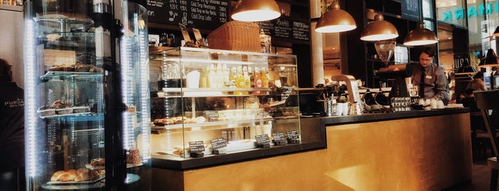 Cafe BRUE is one of Europe specialty coffee shops & roasteries.