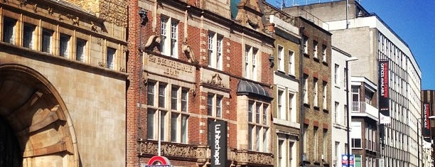 Whitechapel Gallery is one of London schedule!!!.
