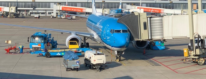 Amsterdam Airport Schiphol (AMS) is one of Nora’s Liked Places.
