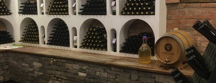 Winery Khareba | მეღვინეობა ხარება is one of Lieux qui ont plu à Dmitriy.