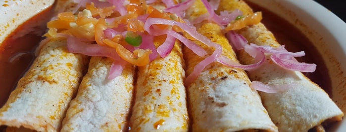 Tacos David Boca is one of Veracruz - rinconcito ✨⭐️.
