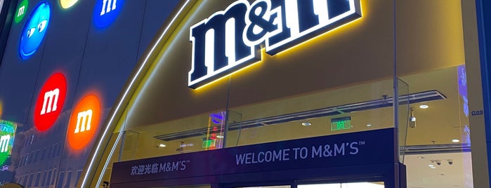 M&M'S World Shanghai is one of Lieux qui ont plu à Murat rıza.