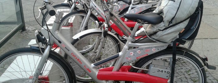 Call-a-Bike-Leihstation 1392 (Helsingforser Platz/Warschauer Straße) is one of Lugares favoritos de Cria.
