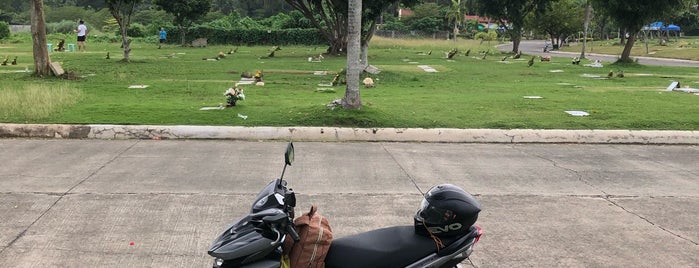 Manila Memorial Park is one of Work-outs.