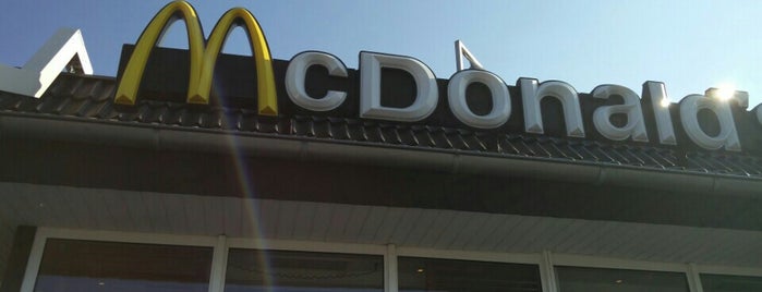McDonald's is one of สถานที่ที่ Jörg ถูกใจ.