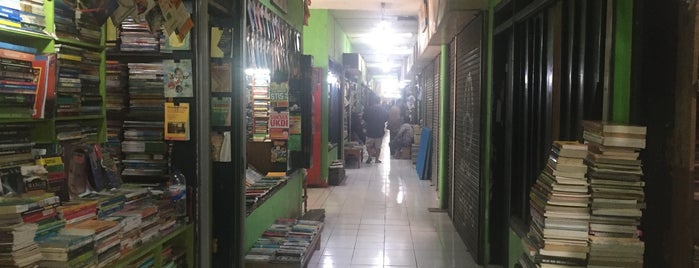 Pasar Buku Wilis is one of Bromo.