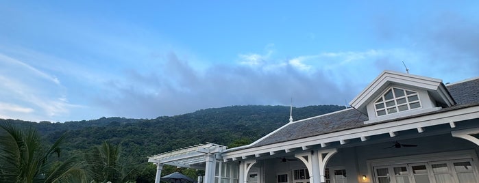 Intercontinental Danang Sun Peninsula Resort is one of Отдых.