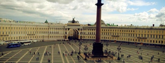 宮殿広場 is one of Санкт-Петербург.