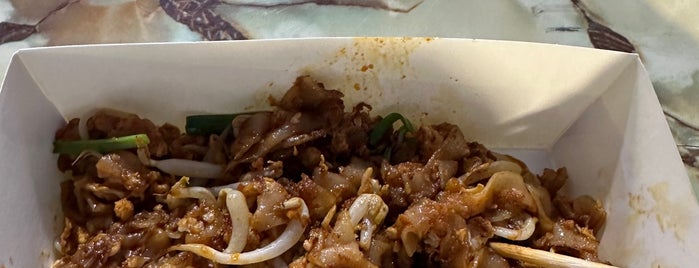 Char Koay Teow 71 is one of 槟城.