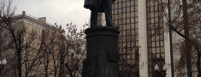 Памятник Владимиру Шухову is one of Памятник.