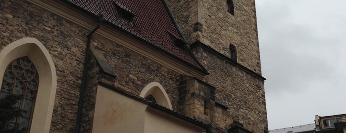 Kostel sv. Jindřicha a sv. Kunhuty is one of Sakrálky.