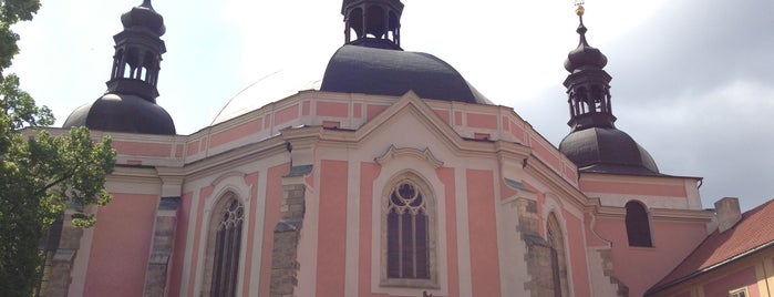 Kostel Nanebevzetí Panny Marie a sv. Karla Velikého is one of Prag (MS).