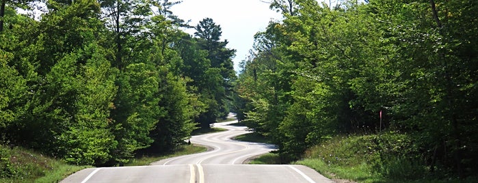 Jens Jensen's Door County Winding Road is one of Green Bay.