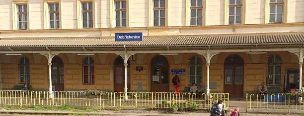 Železniční stanice Dobřichovice is one of Železniční stanice ČR: Č-G (2/14).