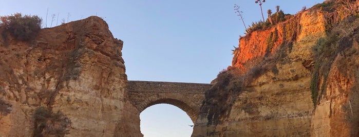 Praia dos Estudantes is one of Praias do Algarve.