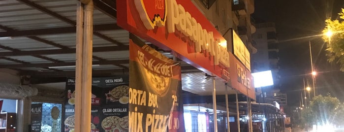 Pasaport Pizza is one of Locais curtidos por Maide.