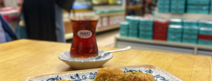 Mado is one of İstanbul Street Food.