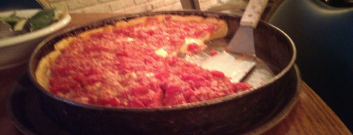 Lou Malnati's Pizzeria is one of Hot Spots.