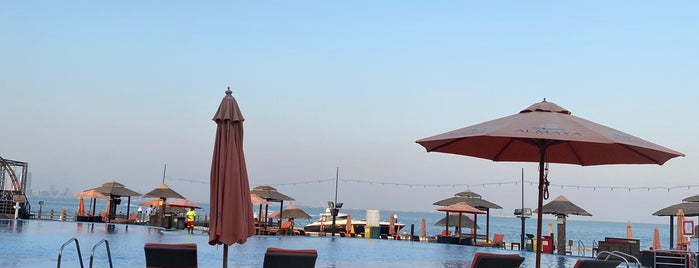 Al Maya Island Resort is one of Gespeicherte Orte von Hessa Al Khalifa.