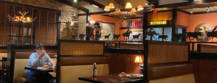 LongHorn Steakhouse is one of Best places in auburn.