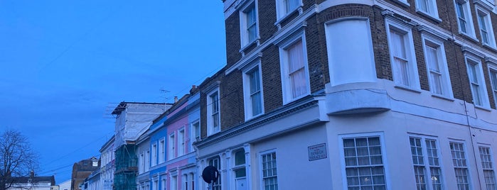 Notting Hill is one of สถานที่ที่บันทึกไว้ของ Lillian.