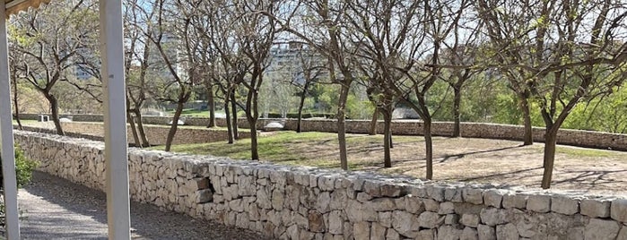Parc de Capçalera / Parque Cabecera is one of uwishunu spain too.