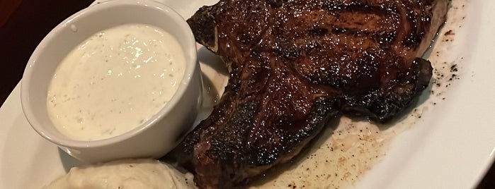 LongHorn Steakhouse is one of The 15 Best Places for Sirloin Steak in Orlando.