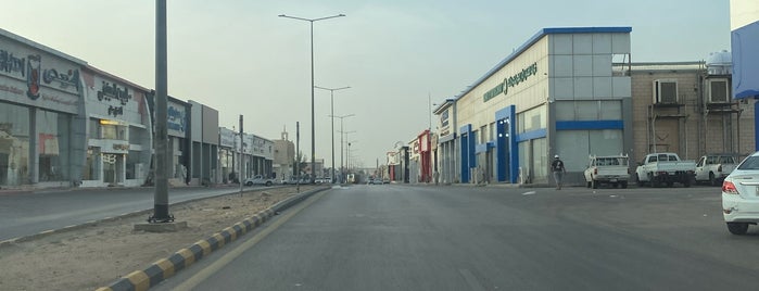 شارع الأثاث (مخرج ١٧) is one of أثاث - الرياض.
