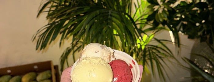 Sukkly is one of Ice cream / gelato 🍨 🍦.